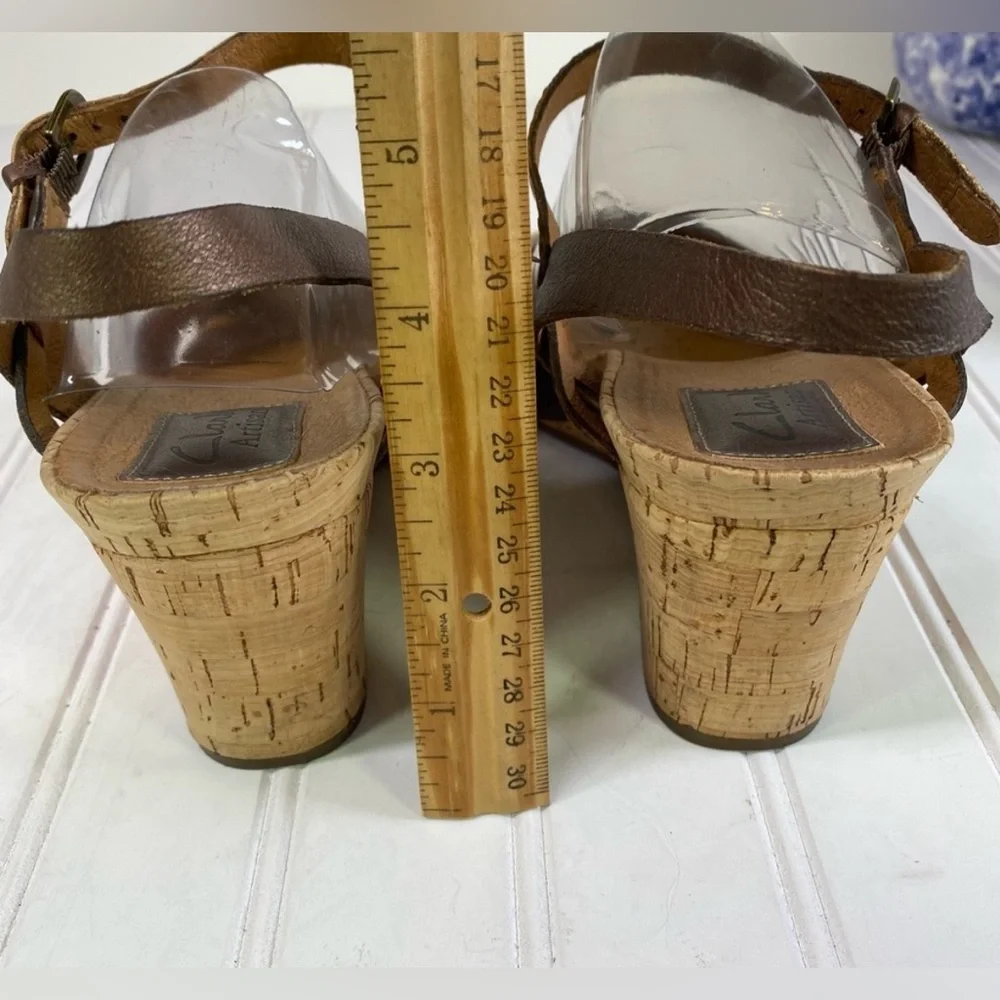 Clarks Artisan Bronze brown leather cross strap cork sandals women’s size 10